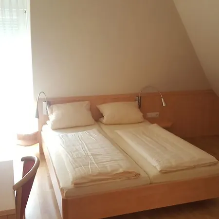 Alte Waage Эденкобен